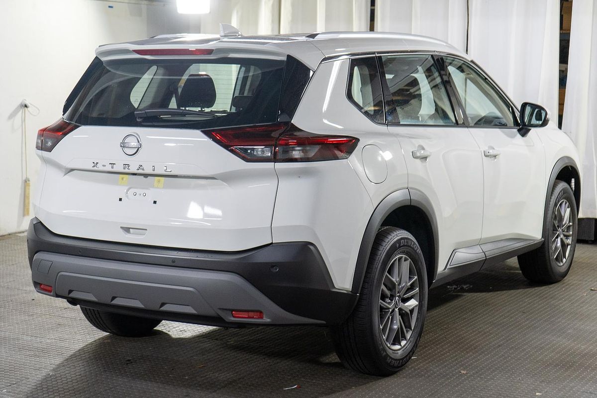 2024 Nissan X-TRAIL ST T33