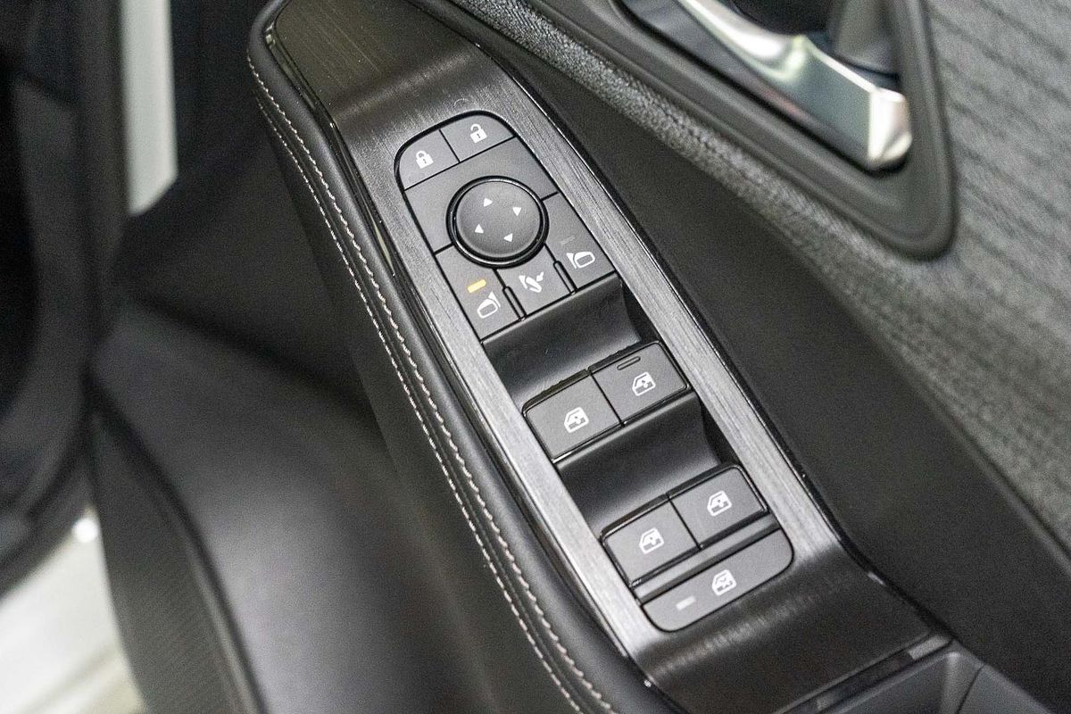 2024 Nissan X-TRAIL ST T33