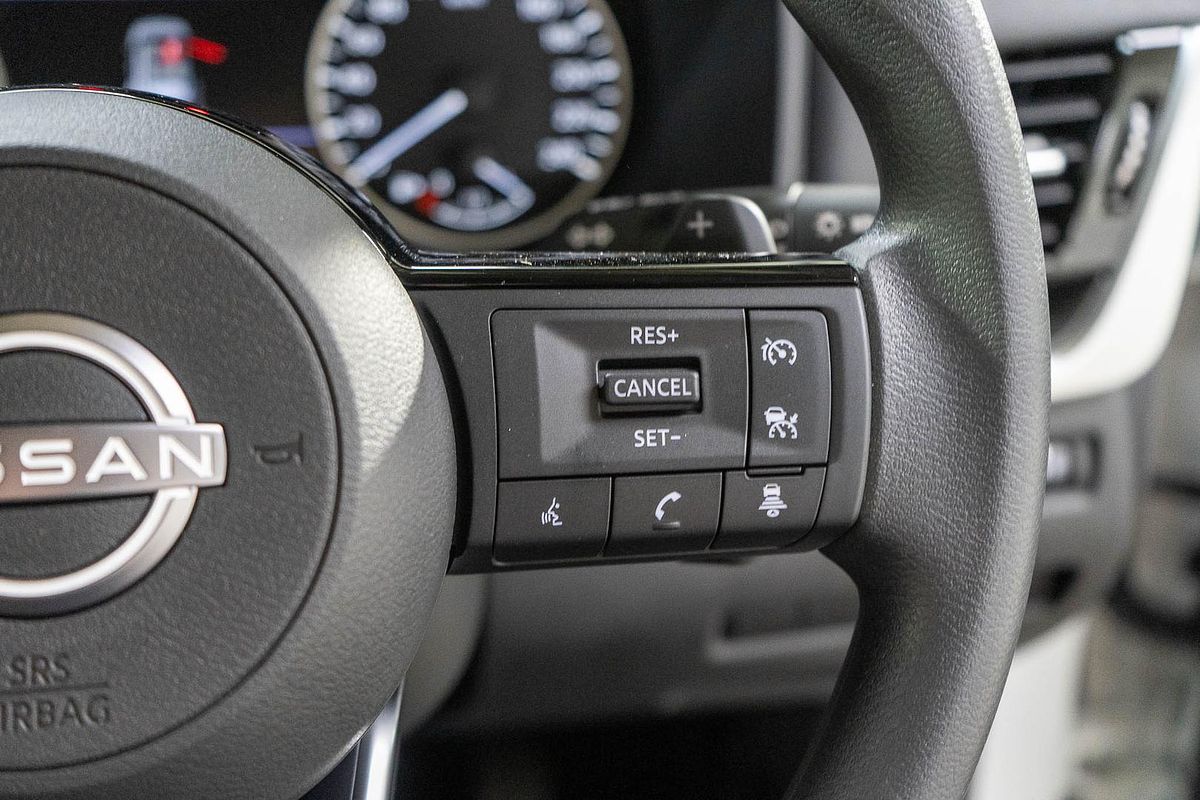 2024 Nissan X-TRAIL ST T33