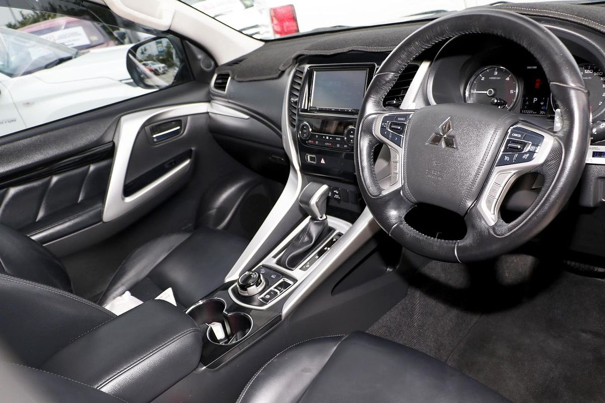 2015 Mitsubishi Pajero Sport GLS QE