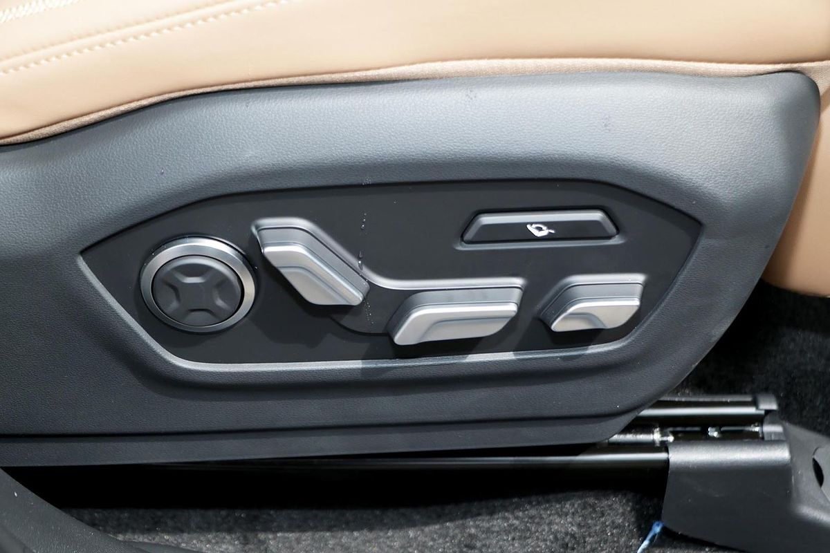 2024 Hyundai Santa Fe Hybrid Calligraphy MX5.V1