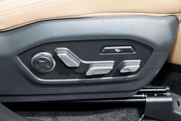2024 Hyundai Santa Fe Hybrid Calligraphy MX5.V1