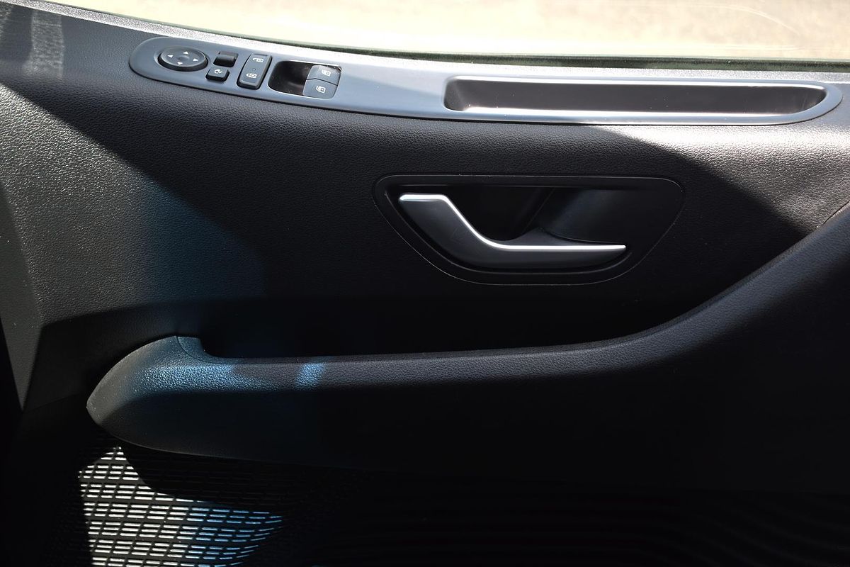 2021 Hyundai STARIA US4.V1