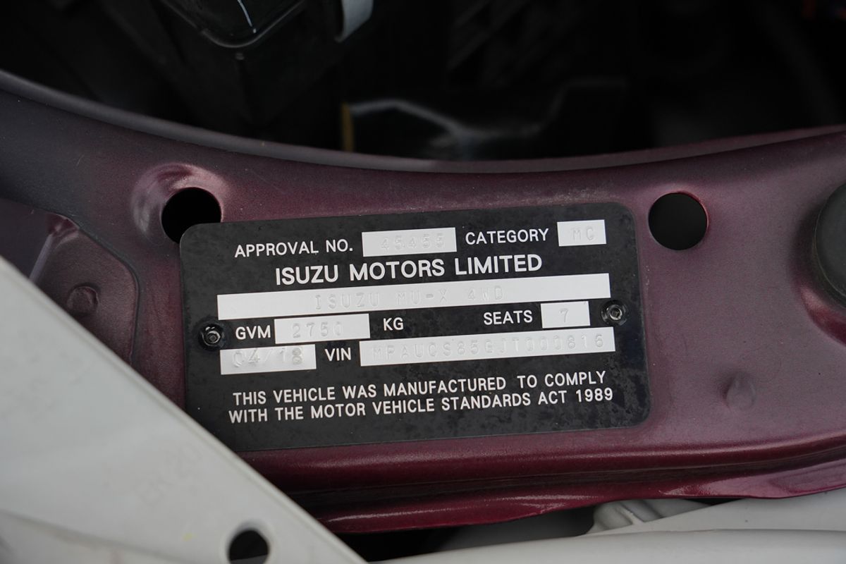2018 Isuzu MU-X LS-T
