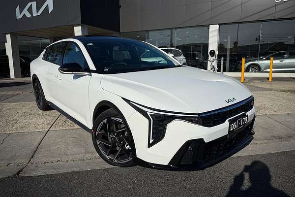 2024 Kia K4 GT-Line CL4m