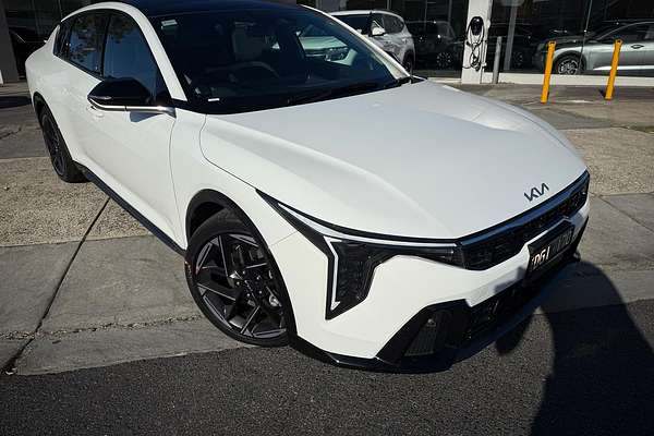 2024 Kia K4 GT-Line CL4m