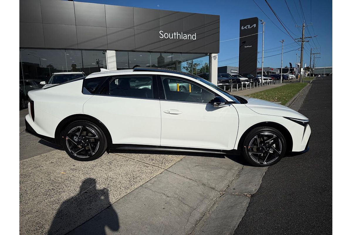 2024 Kia K4 GT-Line CL4m