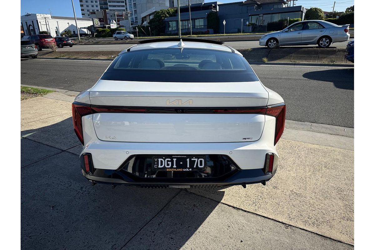 2024 Kia K4 GT-Line CL4m