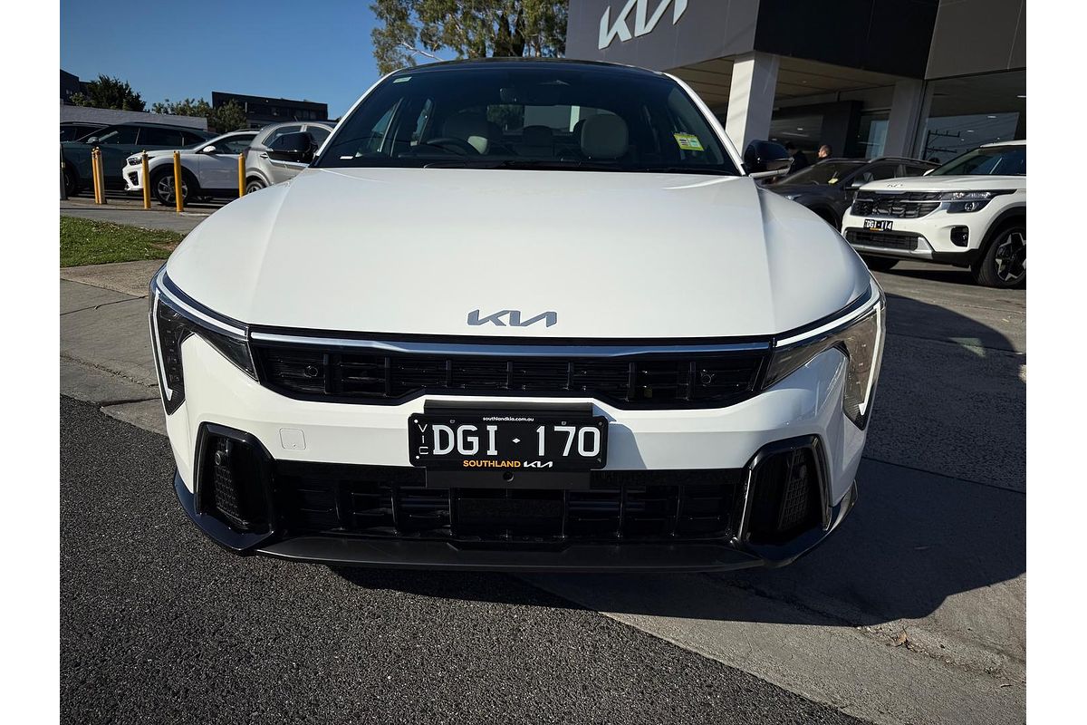 2024 Kia K4 GT-Line CL4m