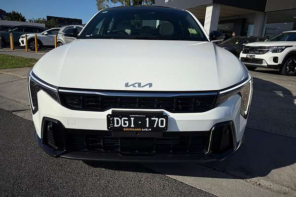 2024 Kia K4 GT-Line CL4m