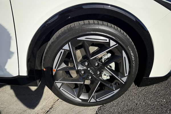 2024 Kia K4 GT-Line CL4m