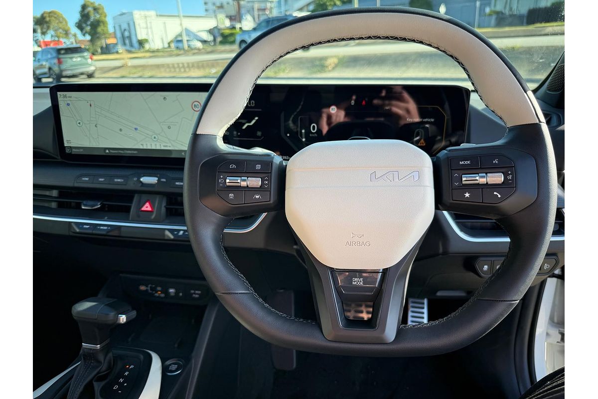 2024 Kia K4 GT-Line CL4m