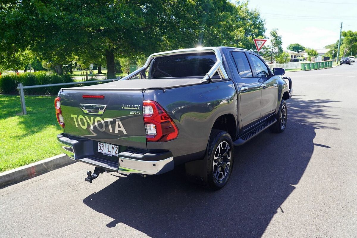 2020 Toyota Hilux SR5 (4x4) GUN126R Facelift 4X4