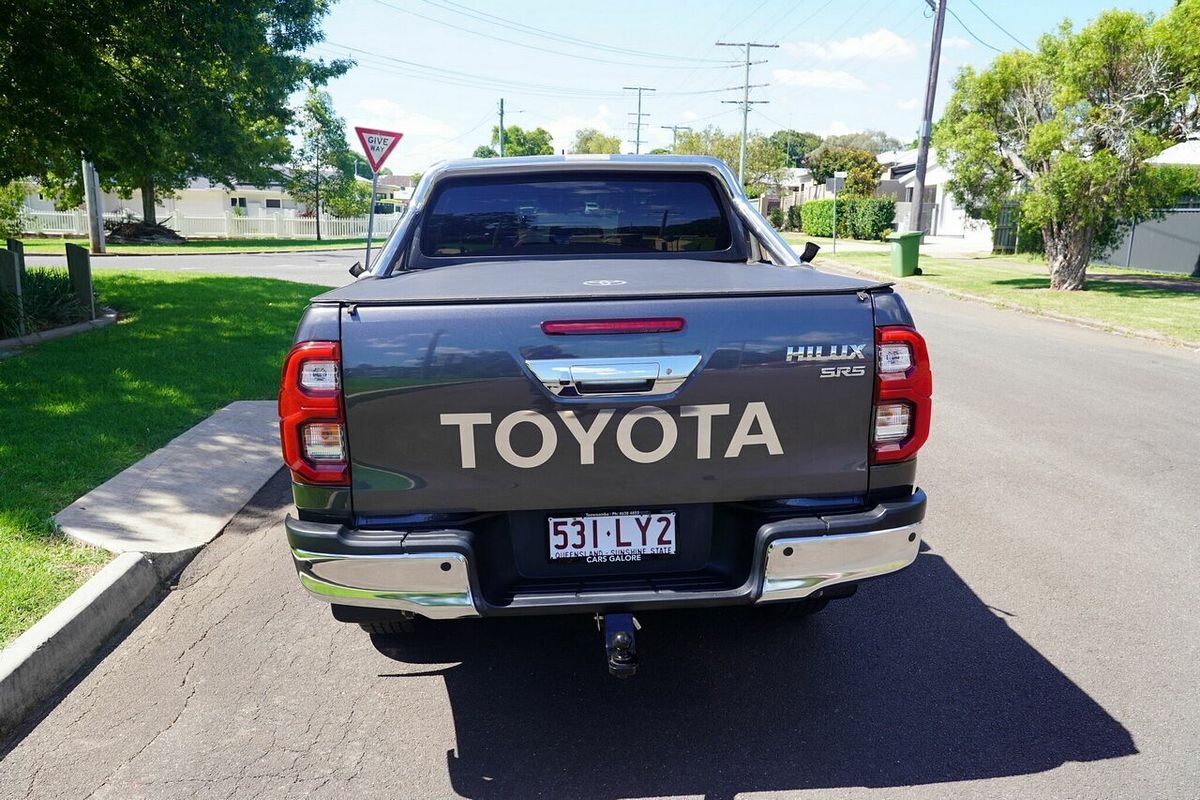 2020 Toyota Hilux SR5 (4x4) GUN126R Facelift 4X4