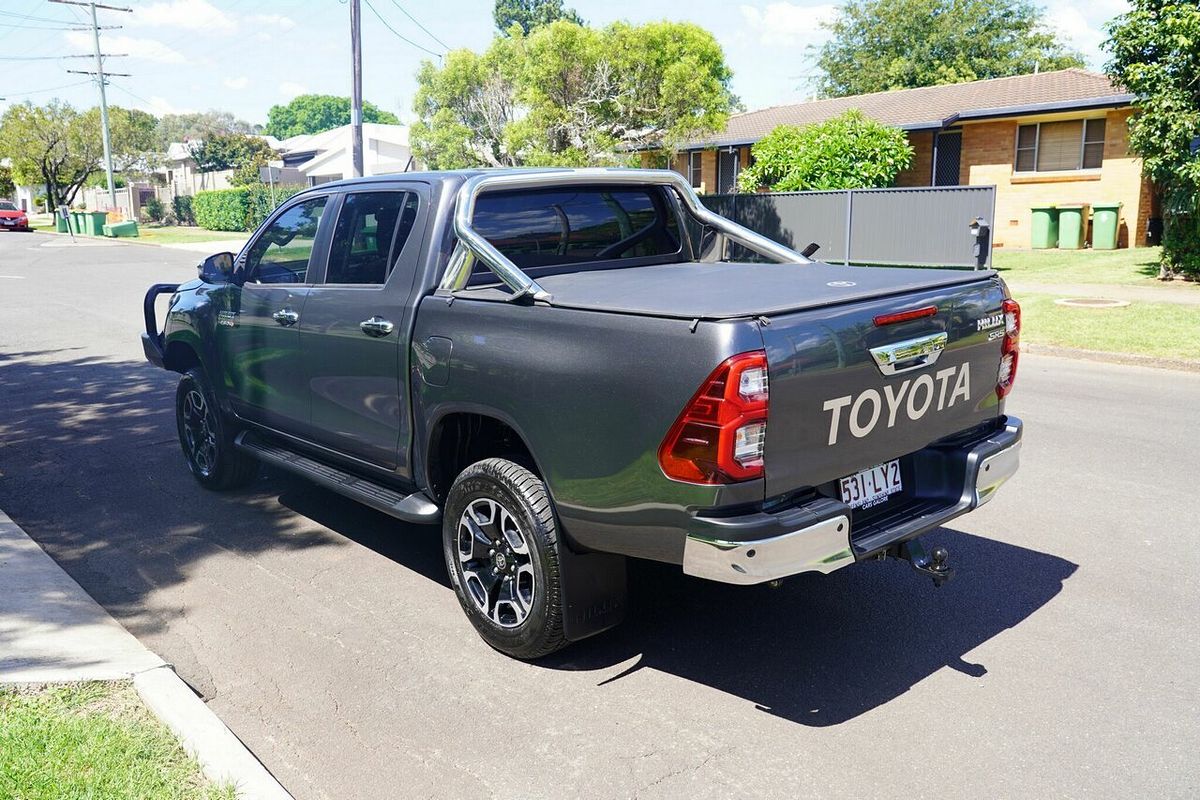 2020 Toyota Hilux SR5 (4x4) GUN126R Facelift 4X4