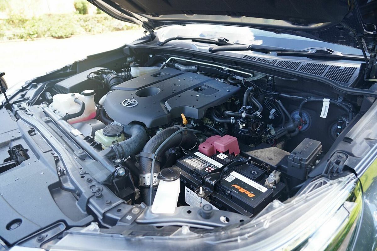 2020 Toyota Hilux SR5 (4x4) GUN126R Facelift 4X4