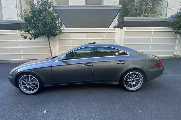 2005 Mercedes-Benz CLS-Class CLS500 C219