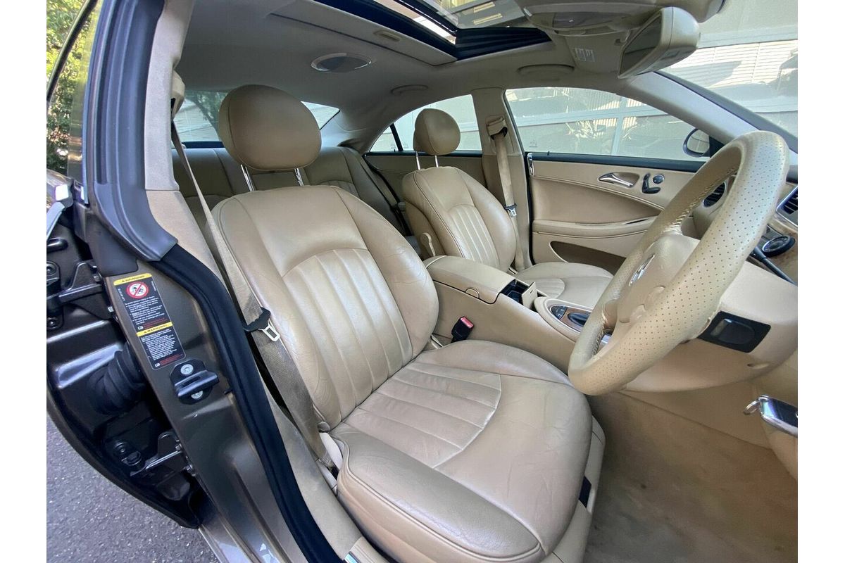 2005 Mercedes-Benz CLS-Class CLS500 C219