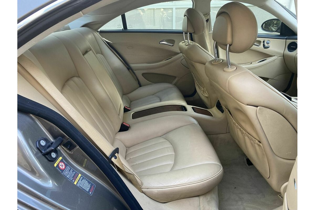 2005 Mercedes-Benz CLS-Class CLS500 C219