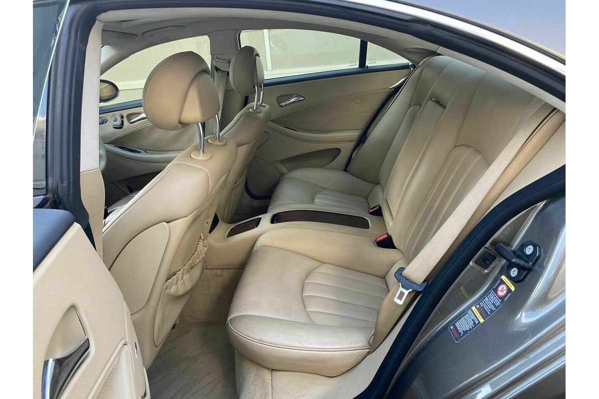 2005 Mercedes-Benz CLS-Class CLS500 C219