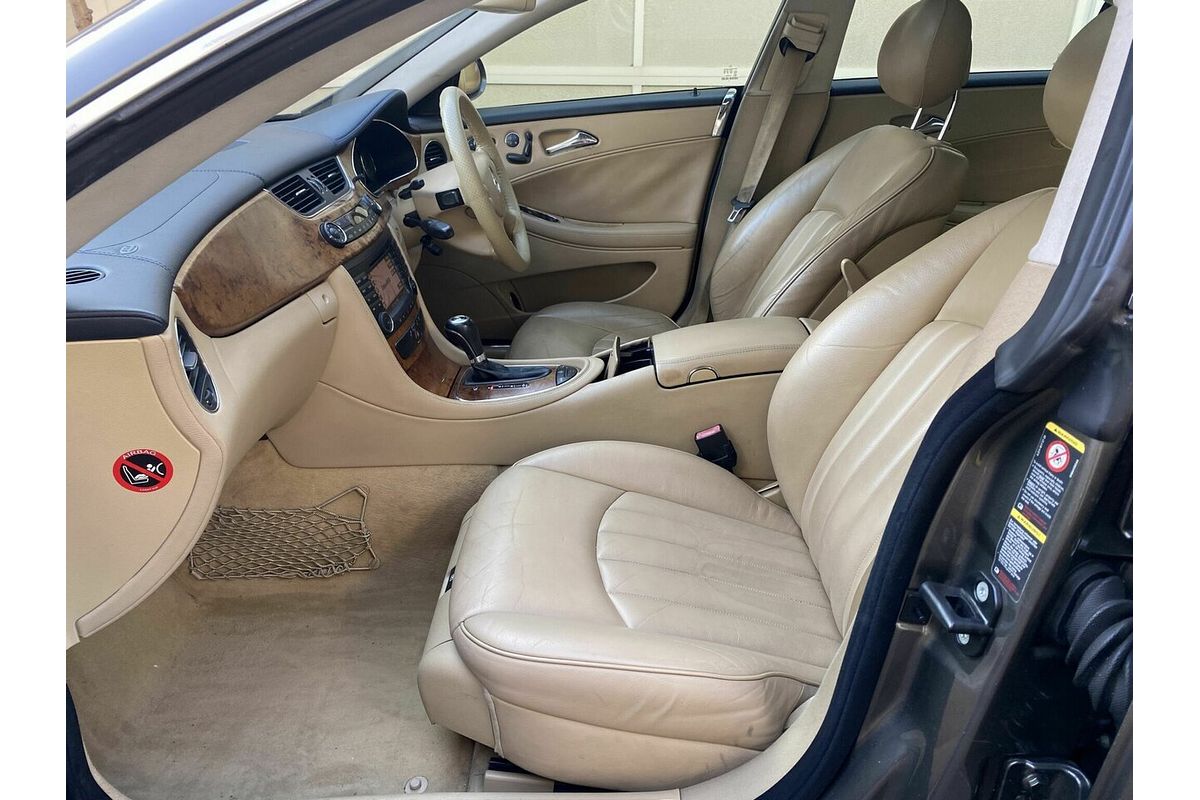 2005 Mercedes-Benz CLS-Class CLS500 C219