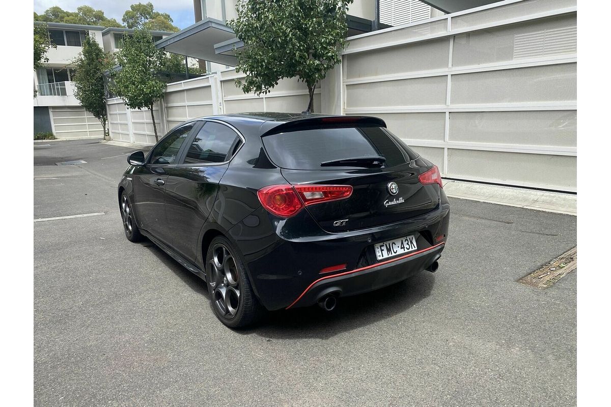 2015 Alfa Romeo Giulietta Quadrifoglio Verde Series 1