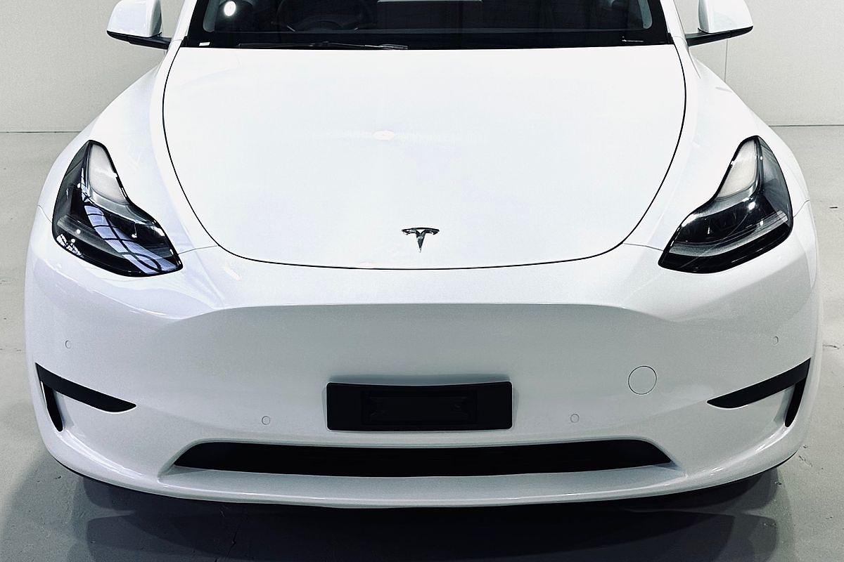 2023 Tesla Model Y Rear-Wheel Drive