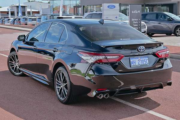 2024 Toyota Camry SL AXVH70R