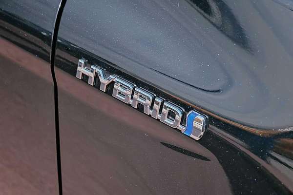 2024 Toyota Camry SL AXVH70R