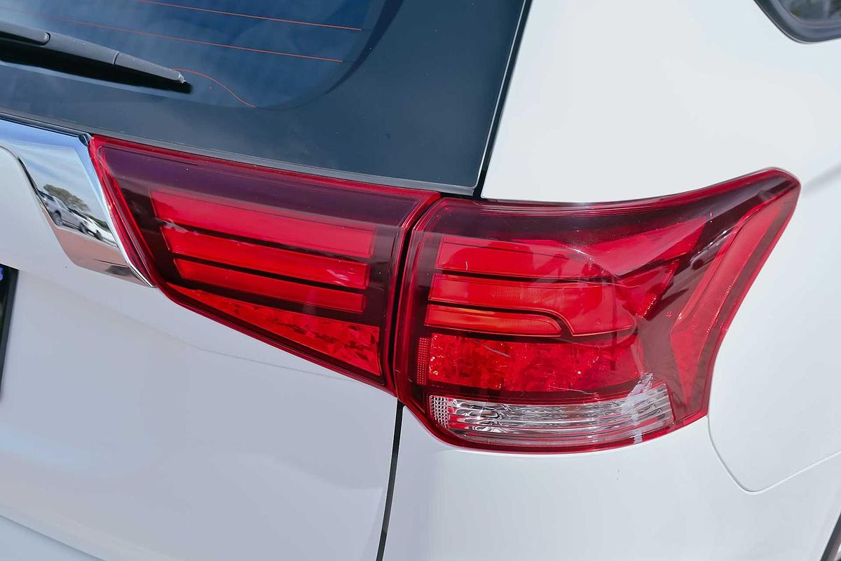 2020 Mitsubishi Outlander ES ZL