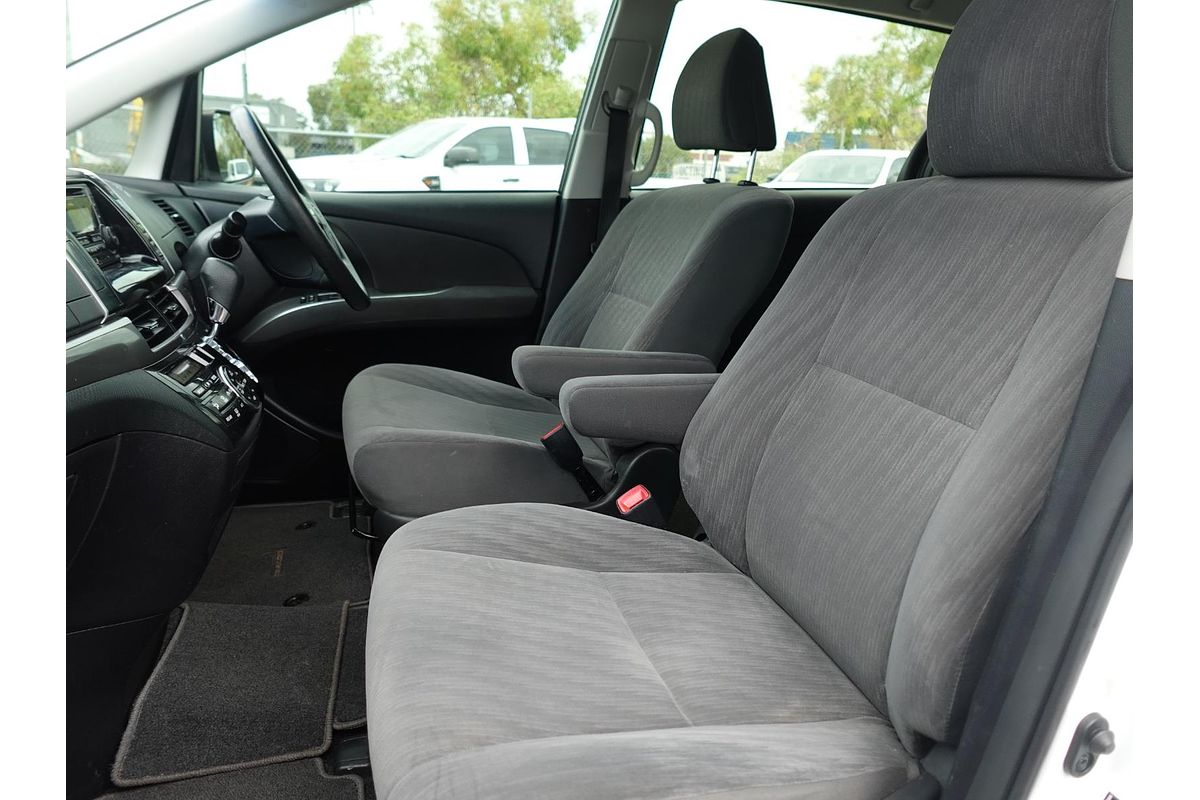 2014 Toyota Tarago GLi ACR50R