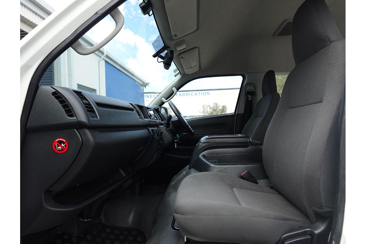 2015 Toyota Hiace Commuter KDH223R