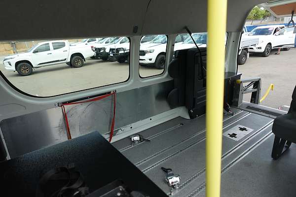 2015 Toyota Hiace Commuter KDH223R