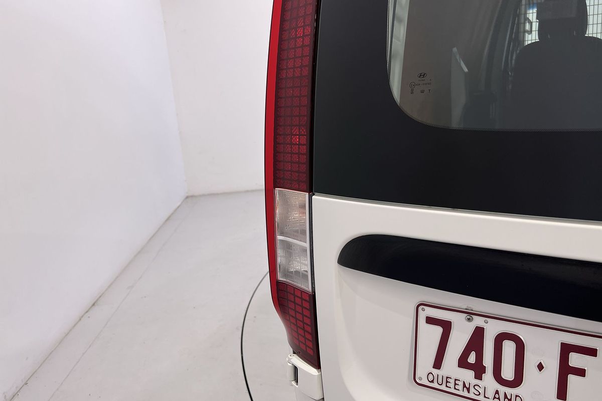 2022 Hyundai STARIA LOAD US4.V1