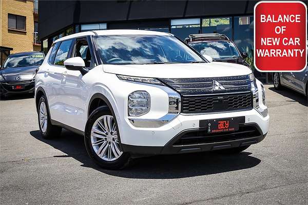 2022 Mitsubishi Outlander ES ZM