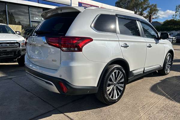 2018 Mitsubishi Outlander Exceed ZL