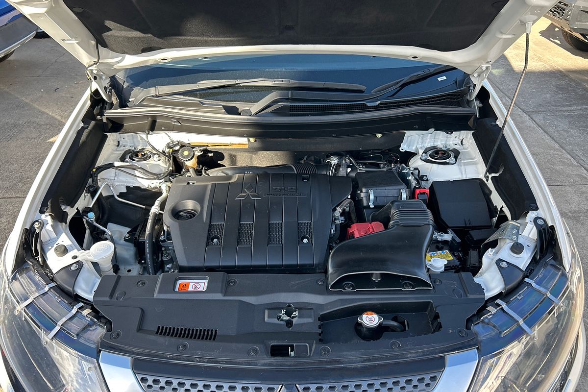 2018 Mitsubishi Outlander Exceed ZL