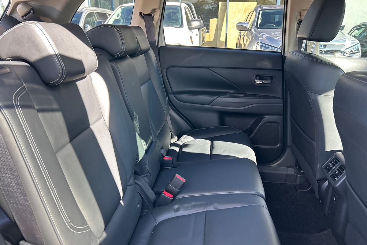 2018 Mitsubishi Outlander Exceed ZL