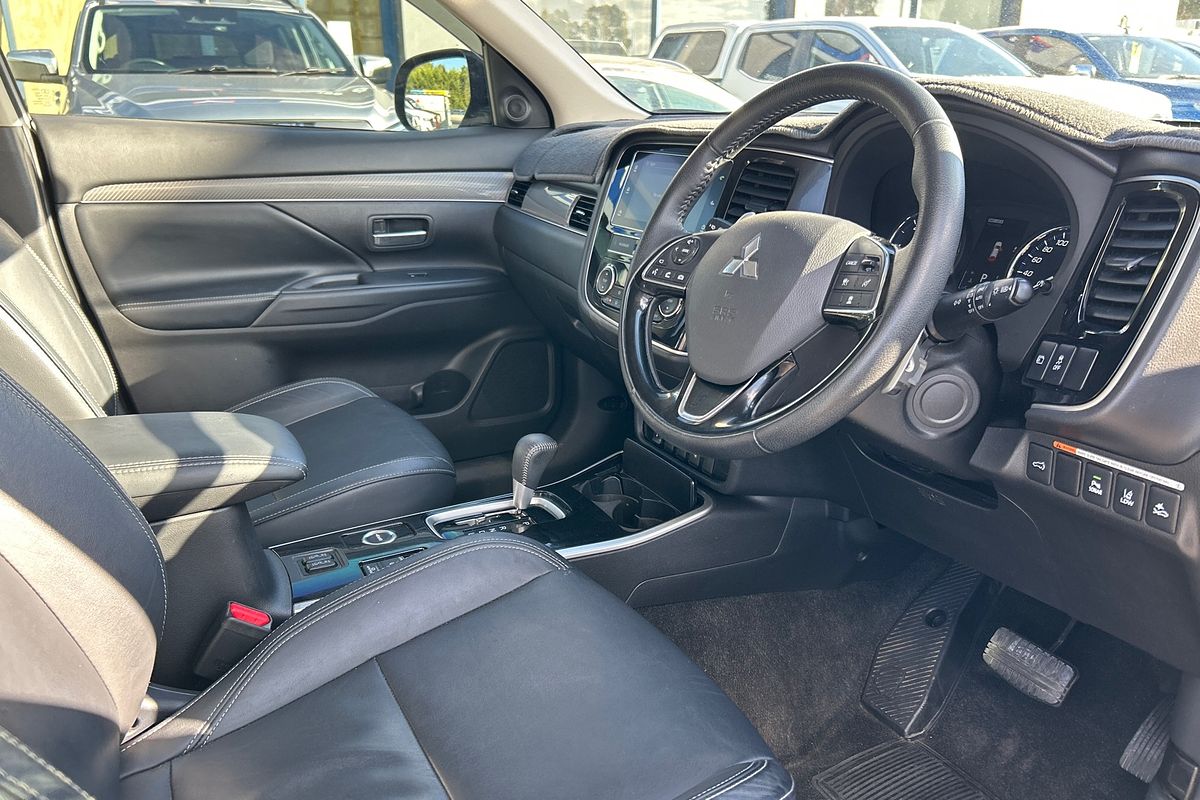 2018 Mitsubishi Outlander Exceed ZL
