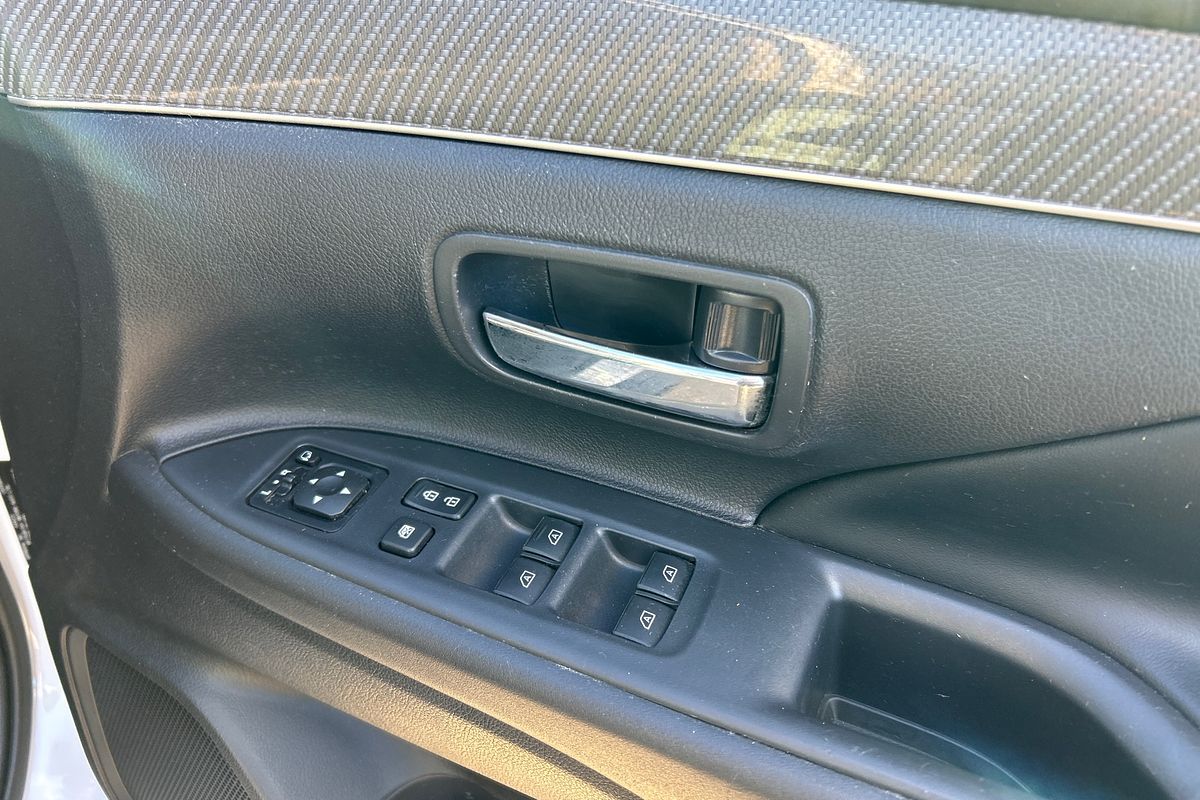 2018 Mitsubishi Outlander Exceed ZL