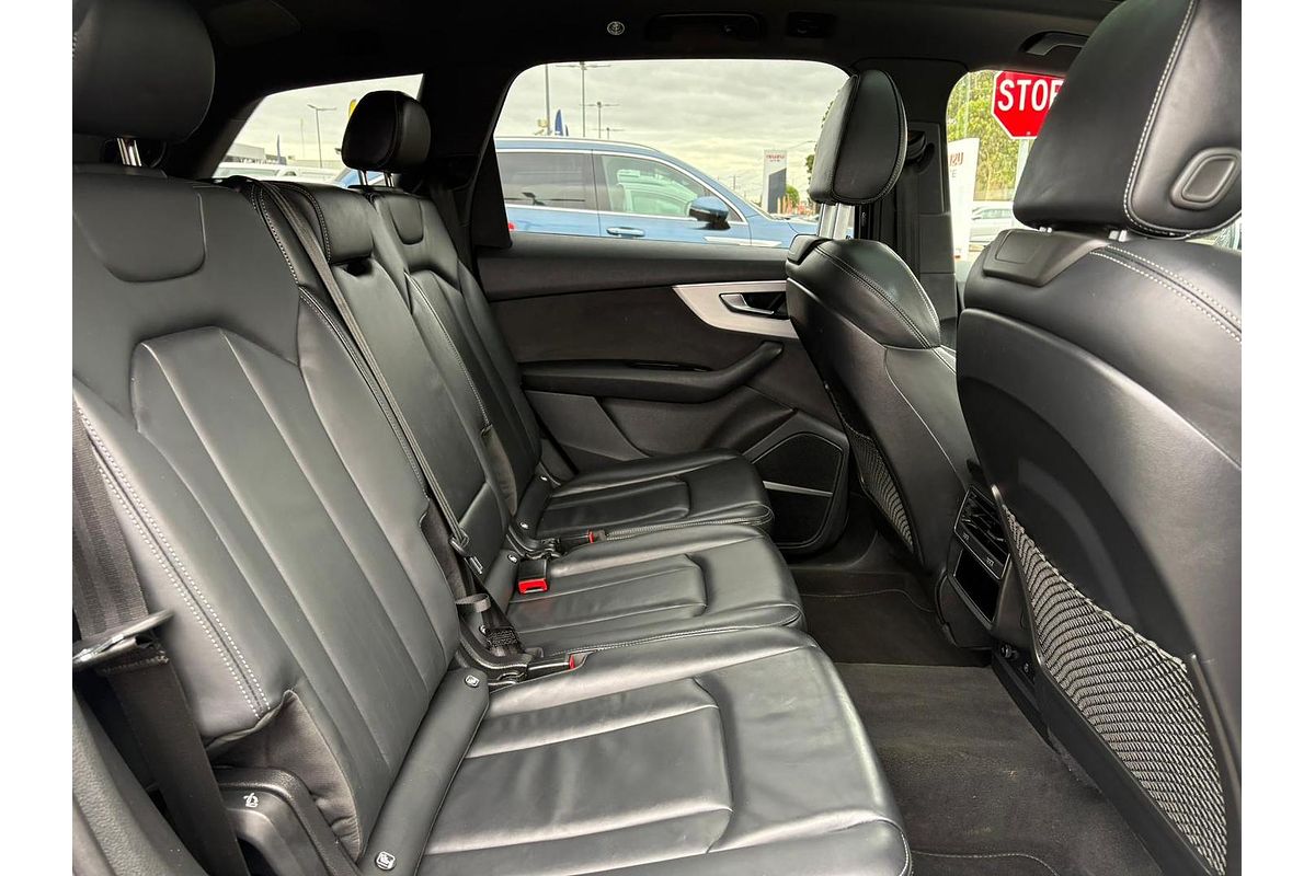 2022 Audi Q7 55 TFSI S line 4M
