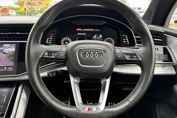 2022 Audi Q7 55 TFSI S line 4M