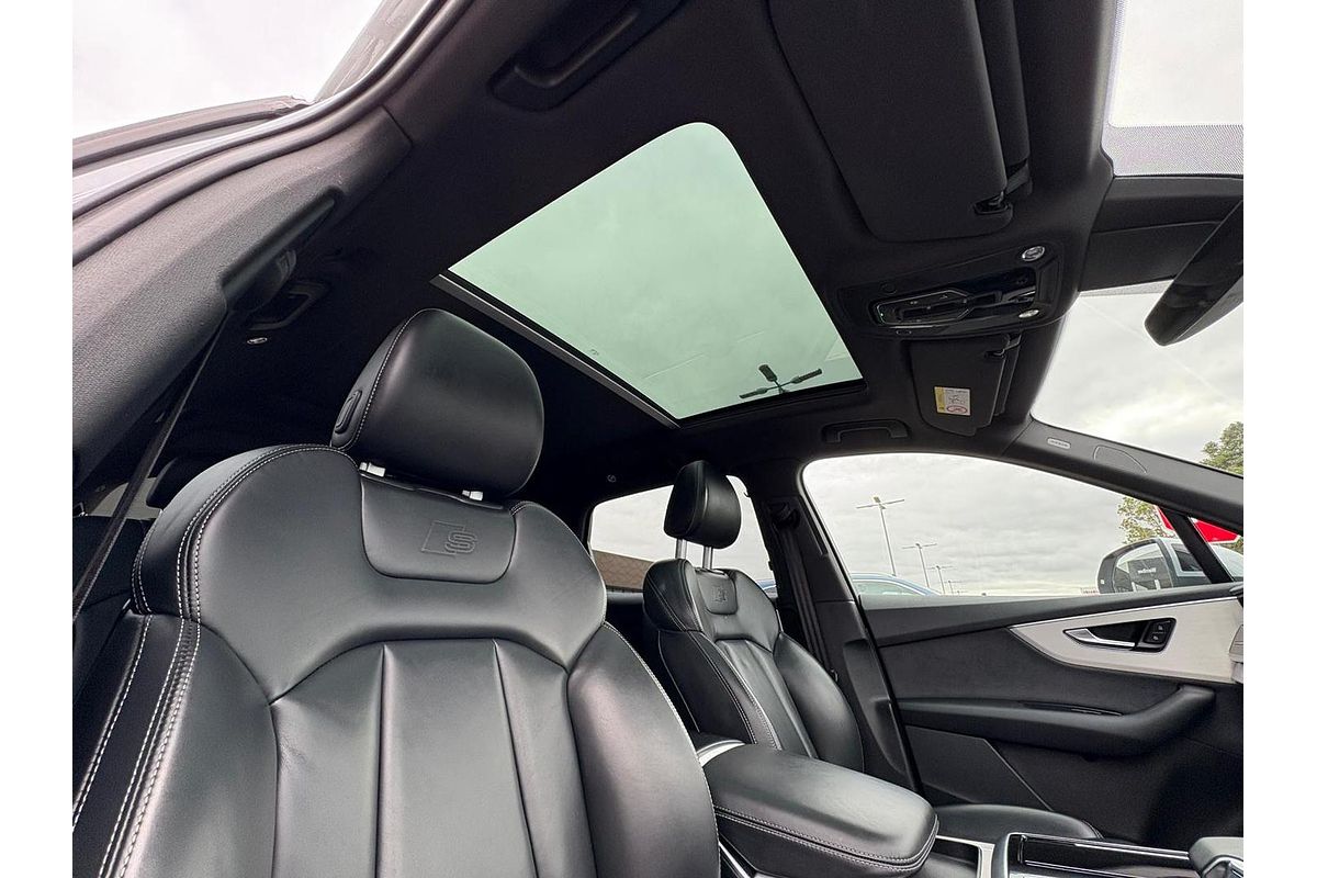 2022 Audi Q7 55 TFSI S line 4M