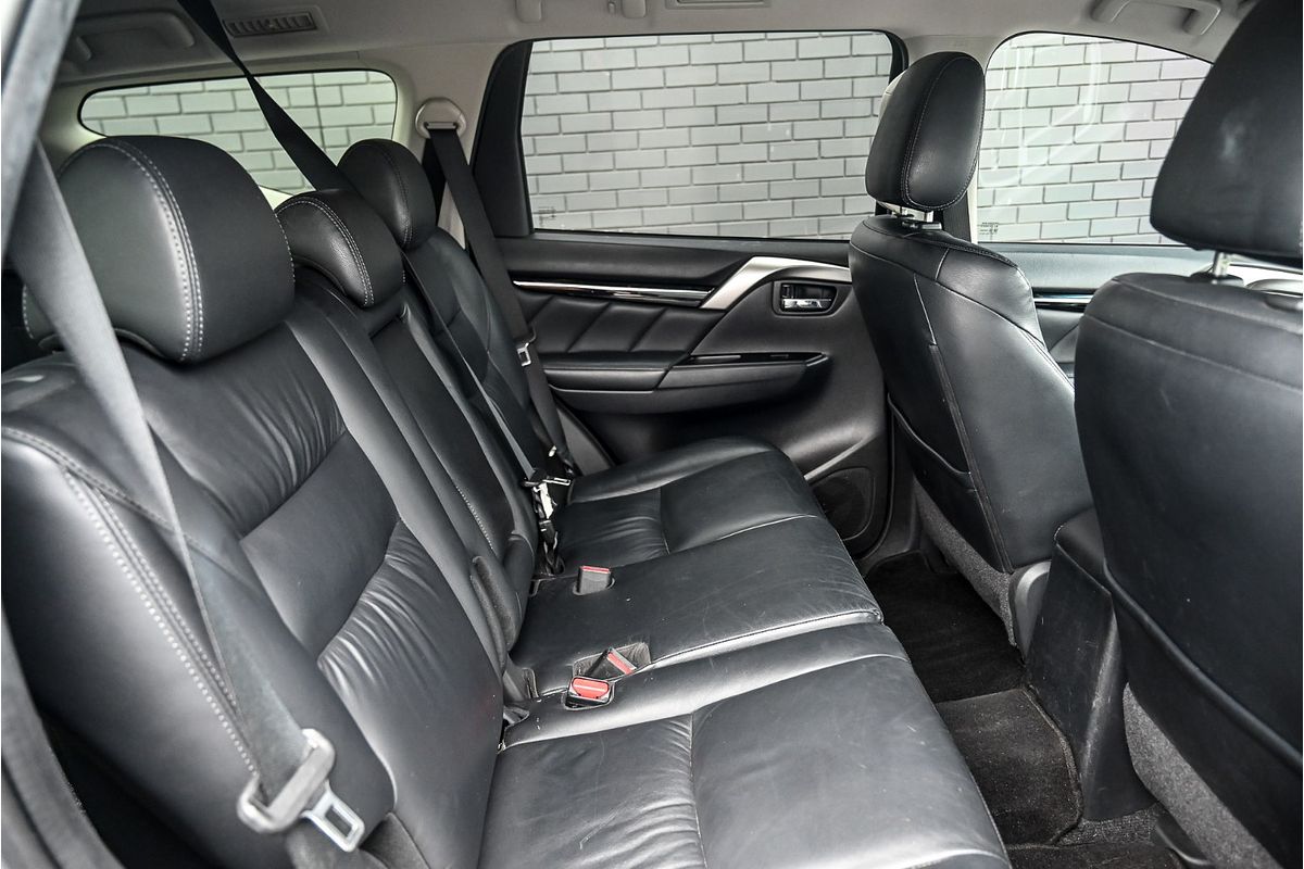 2017 Mitsubishi Pajero Sport Exceed QE