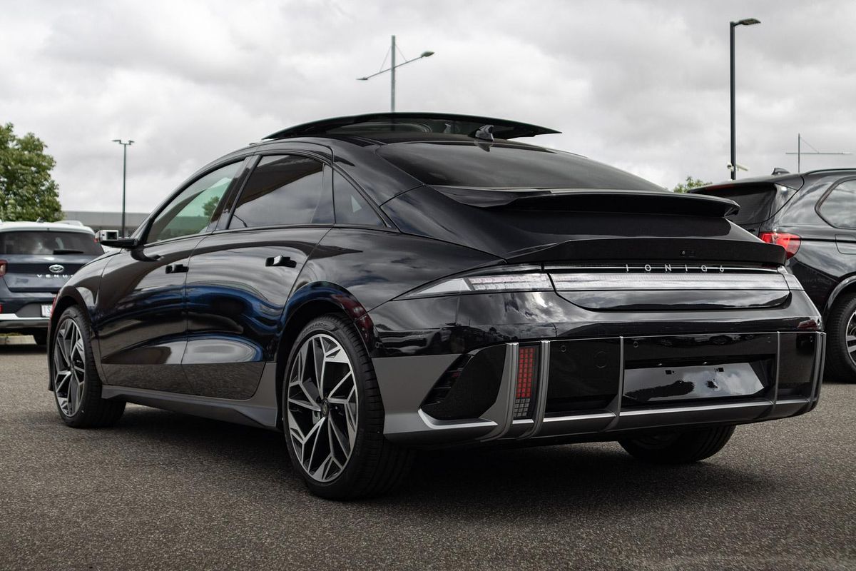 2023 Hyundai IONIQ 6 EPIQ CE.V1