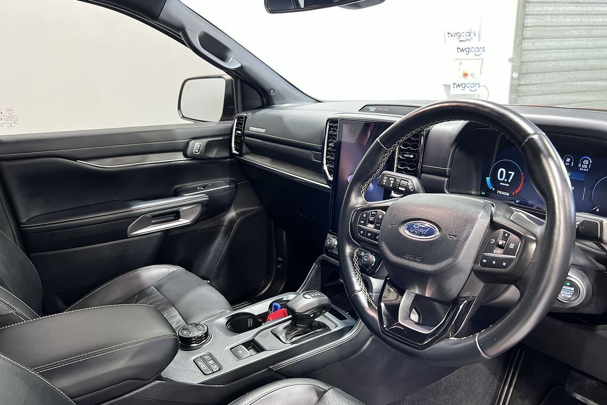 2022 Ford Everest Platinum