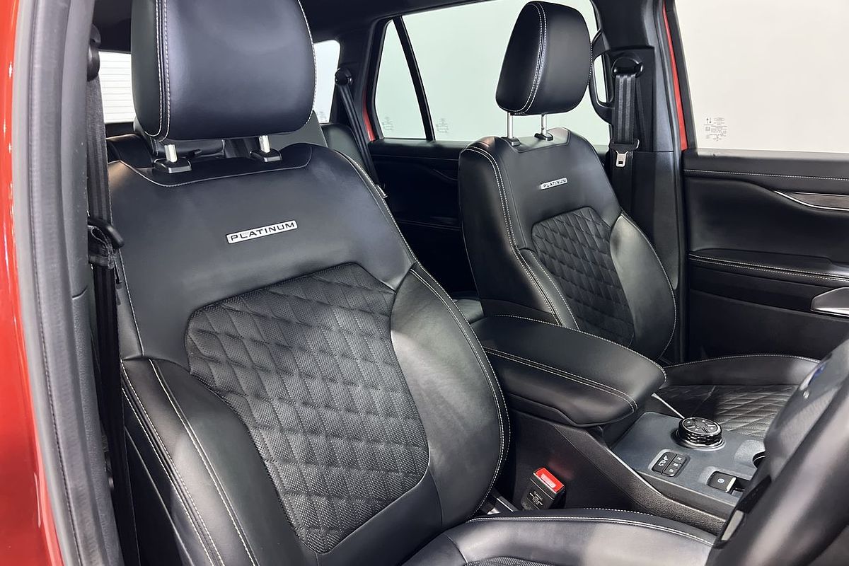 2022 Ford Everest Platinum