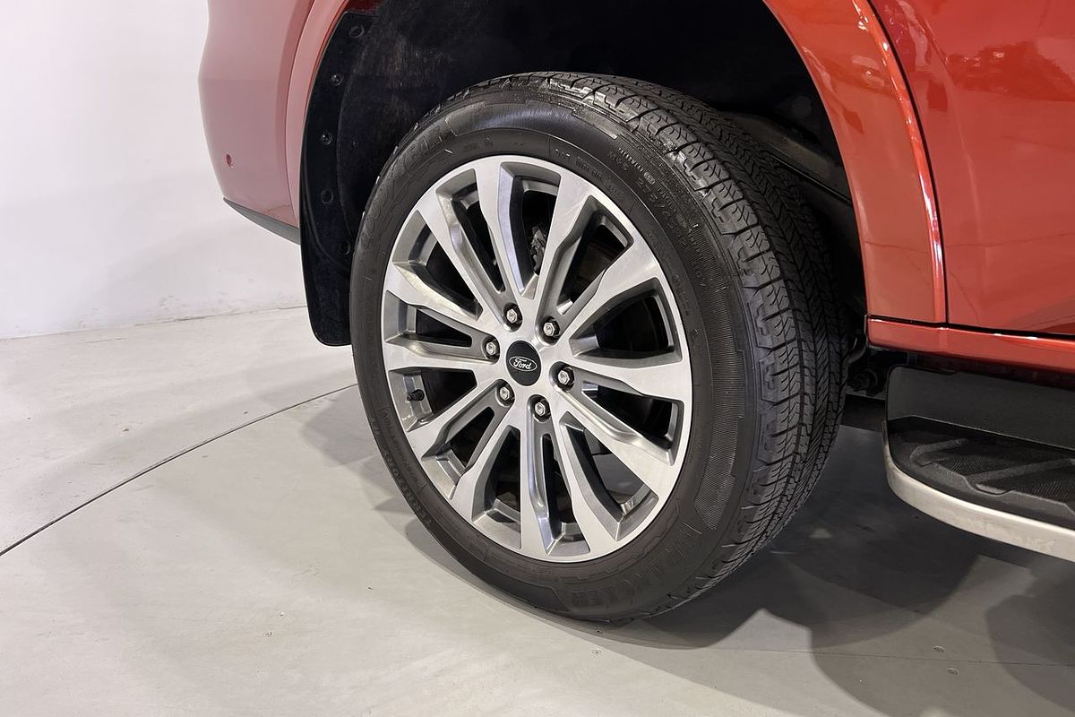 2022 Ford Everest Platinum