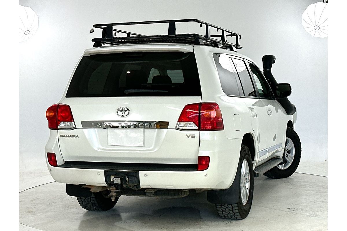 2015 Toyota Landcruiser Sahara VDJ200R