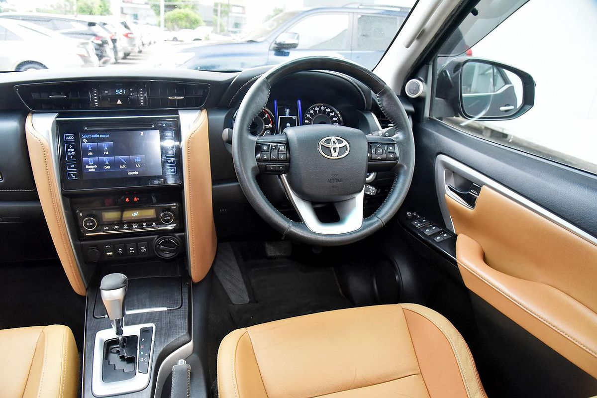 2015 Toyota Fortuner Crusade GUN156R